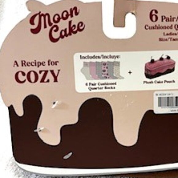 Moon Cake plush pouch with 6 pair of quarter socks NWT - Picture 7 of 10